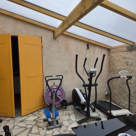 Bed and Breakfast Domaine De La Sarrotte Saugon Exterior foto